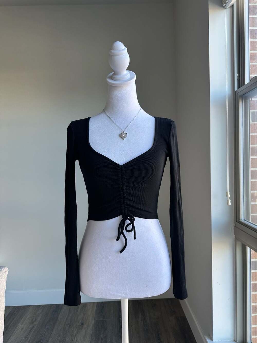 Zara Black Ruched Front Ribbed Knit Long Sleeve Crop Top Women's Sz S